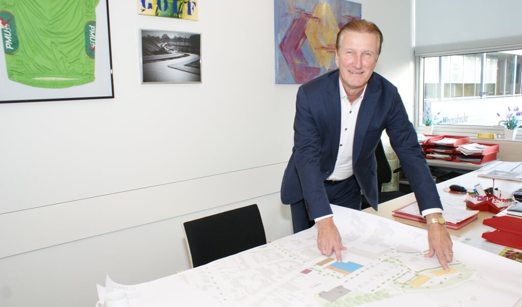 Wethouder Hans de Waal hoopt dat bouwprojecten in de zuidwesthoek vanwege stikstofreductie alsnog doorgaan. 