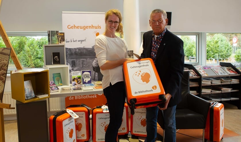 Met de opening van ‘Het Geheugenhuis’ in de bibliotheek van Hoogerheide is een nieuw informatiepunt gekomen waar iedereen terecht kan die meer wil weten over dementie. Koffers met verschillende thema’s die o.a. spelletjes en boekjes bevatten om het geheugen te trainen kan men vanaf afgelopen zaterd