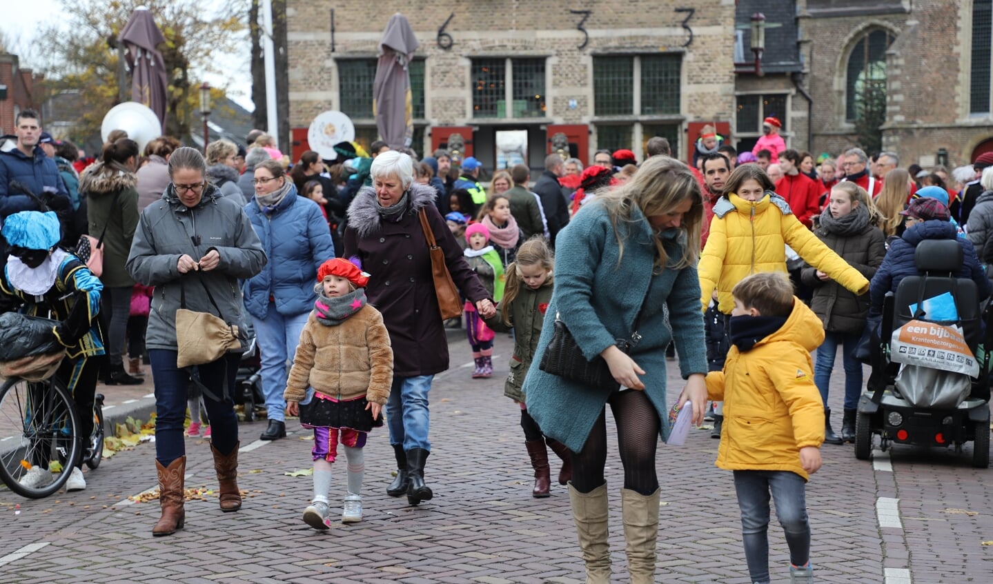 Intocht van Sinterklaas in Halsteren.
