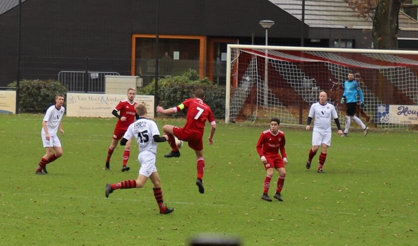 VVC'68 thuis tegen Alliance.