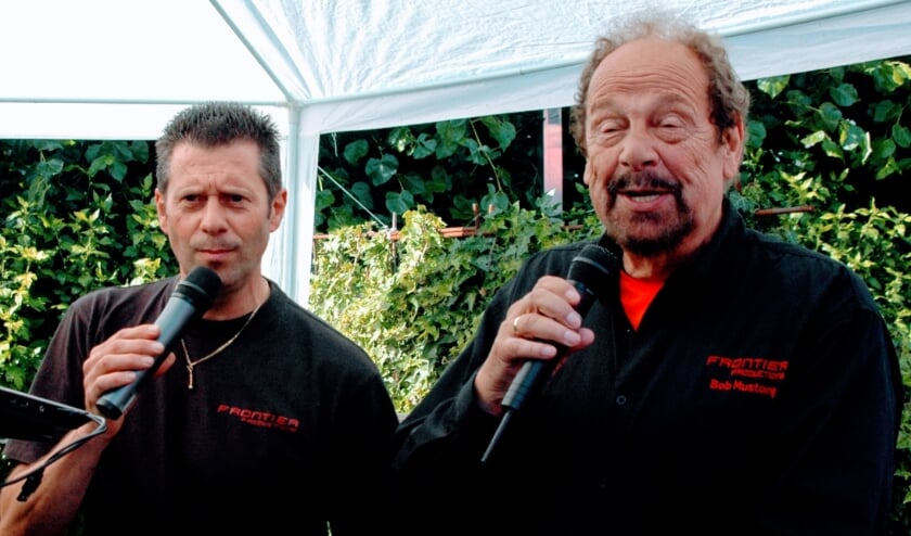 <p>Rechts Bob van Vliet, beter bekend als Bob Mustang.</p>
