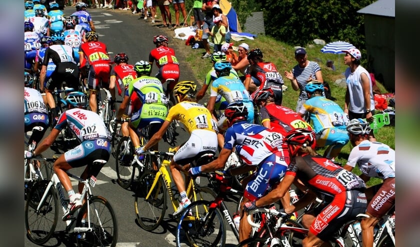 De strijd om de truien in de Tour de France barst weer los.