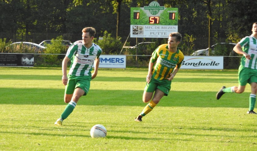 Marijn Corré contra Jesper van Linden.