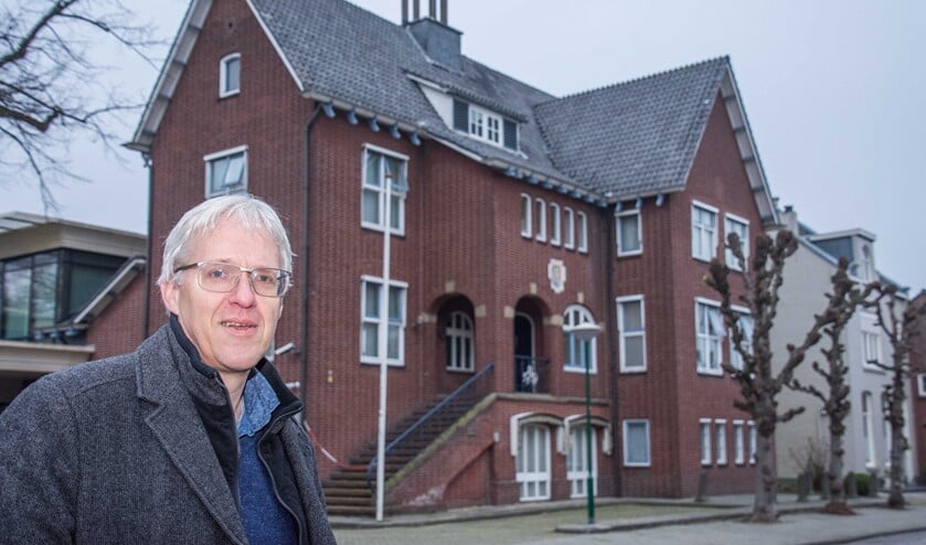 <p>Dees Verbeek, voorzitter van de Stichting Behoud Cultureel Erfgoed Zuidwesthoek </p>