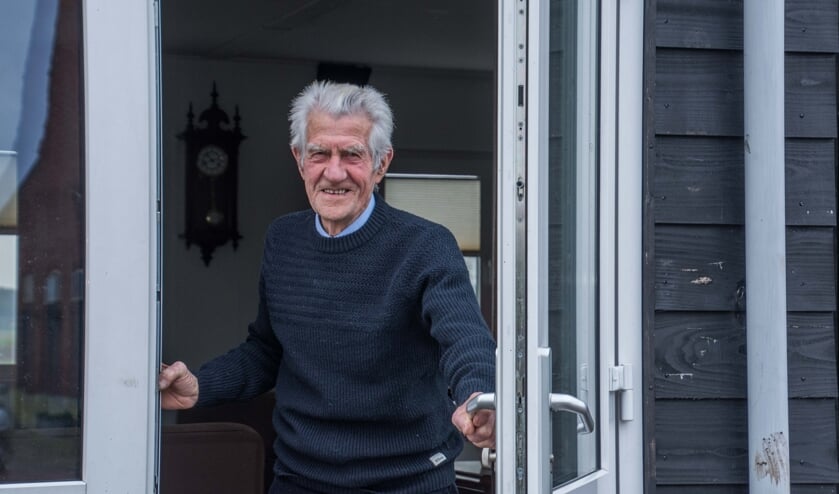 <p>"Ik zit hier best" , zegt Louis over de woonunit waarin hij nu woont.</p>