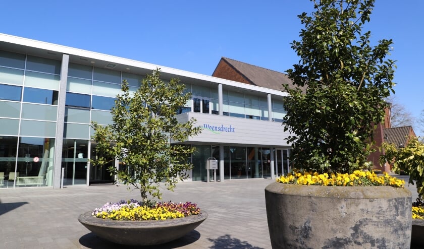 <p>Gemeentehuis Woensdrecht</p>
