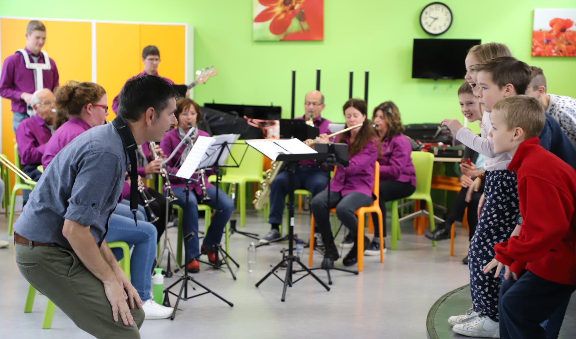 Muziek geeft plezier, ook tijdens een workshop op school.