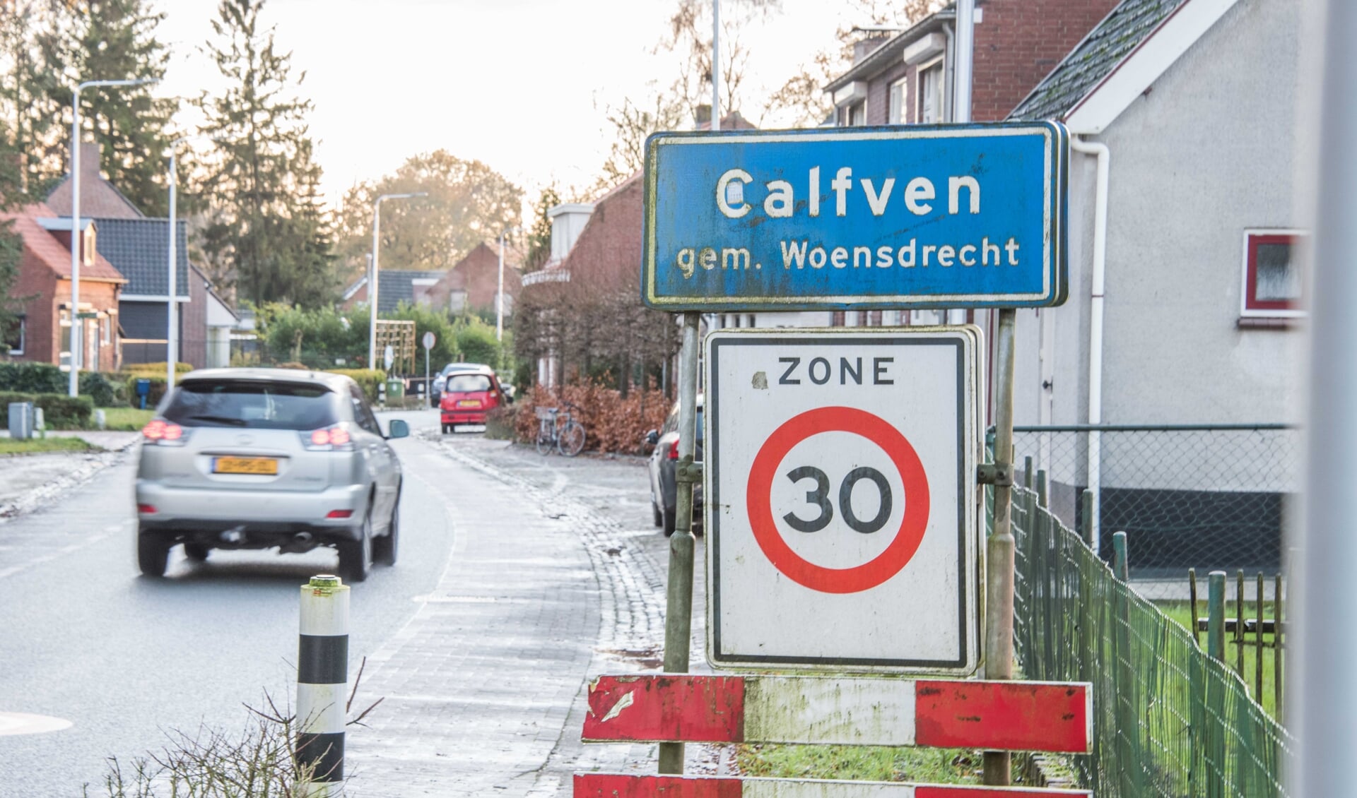 Op de doorgaande weg in buurtschap Calfven wordt te hard gereden en dit probleem wordt stevig aangepakt. 