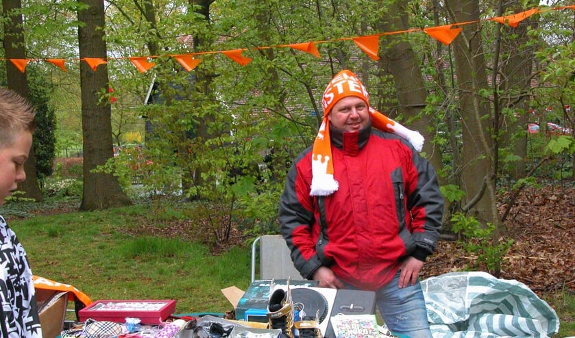 <p>Spulletjes verkopen op Koningsdag</p>