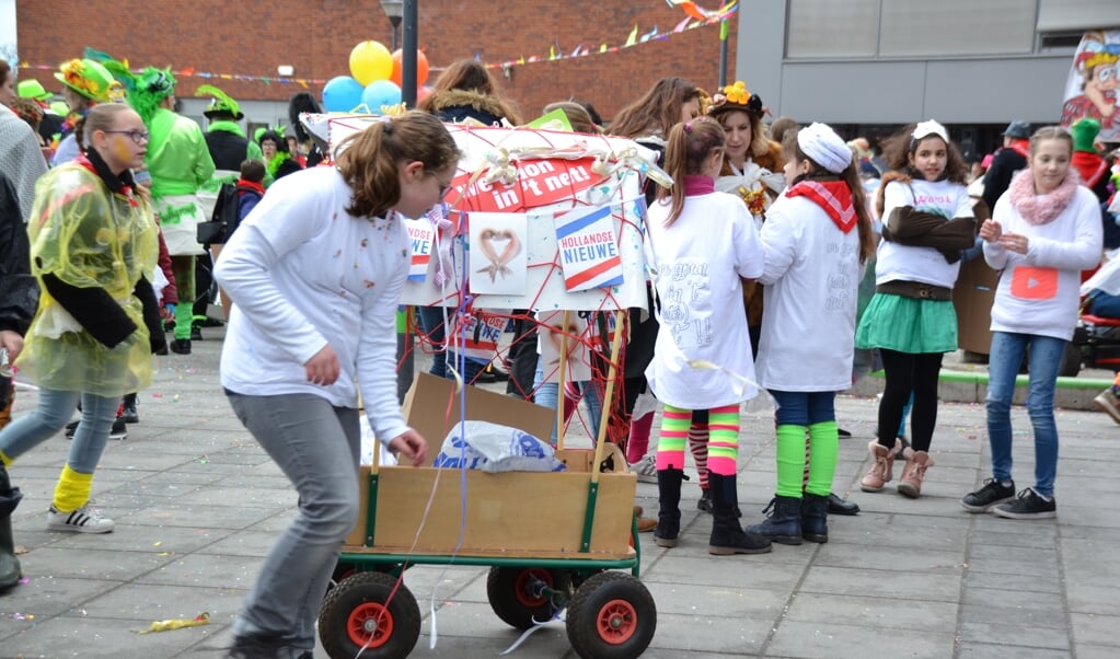 Carnaval in Wjeeldrecht ziet er anders uit dit jaar maar wagentjes bouwen kan nog wel!