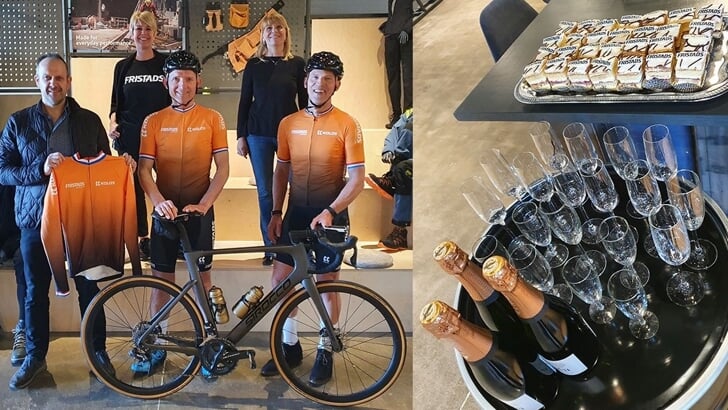Overhandiging fietskleding voor een eerdere sponsorfietstocht GP Adrie van der Poel. 
