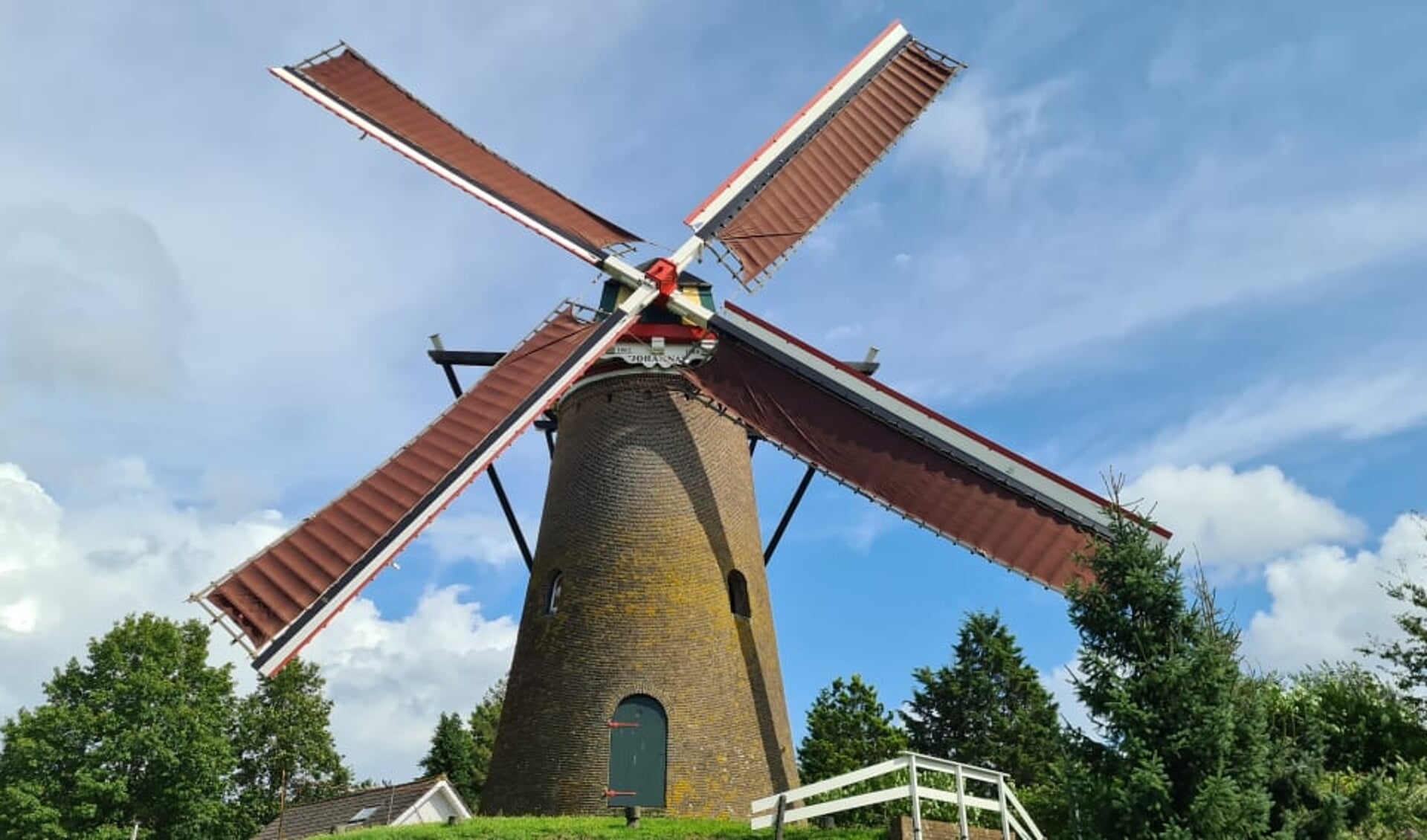 Molen Johanna in Huijbergen is genomineerd.