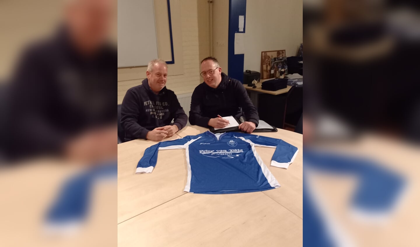 Anton Verweij wordt de nieuwe trainer van Lepelstraatse Boys. Lepelstraatse Boys heeft een opvolger gevonden voor de aan het eind van het seizoen stoppende oefenmeester Jaco Kouwen. Anton Verweij staat vanaf volgend seizoen voor de groep van de zaterdagvierdeklasser. Verweij komt over van buurtgenoot Halsteren zaterdag 2. Eerder was Anton Verweij vier seizoenen hoofdtrainer bij NVS uit Nieuw-Vossemeer en daarna een jaar bij SPS uit Poortvliet.