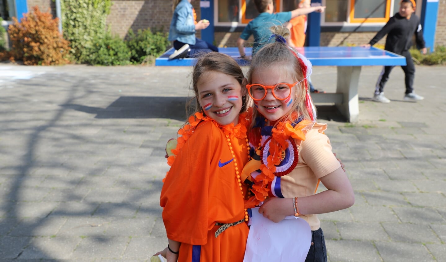 Leerlingen van basisschool Sint Maarten in Halsteren beleven veel plezier bij de Koningsspelen.