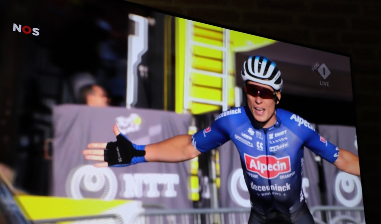 Tour de France 2022, winnaar slotetappe Jasper Philipsen. 
