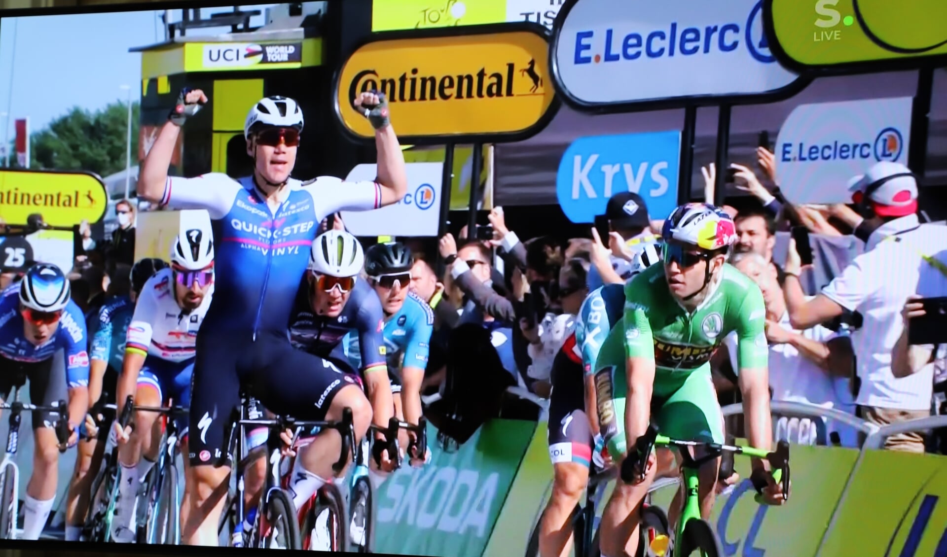 Jakobsen wint etappe in Tour de France 2022