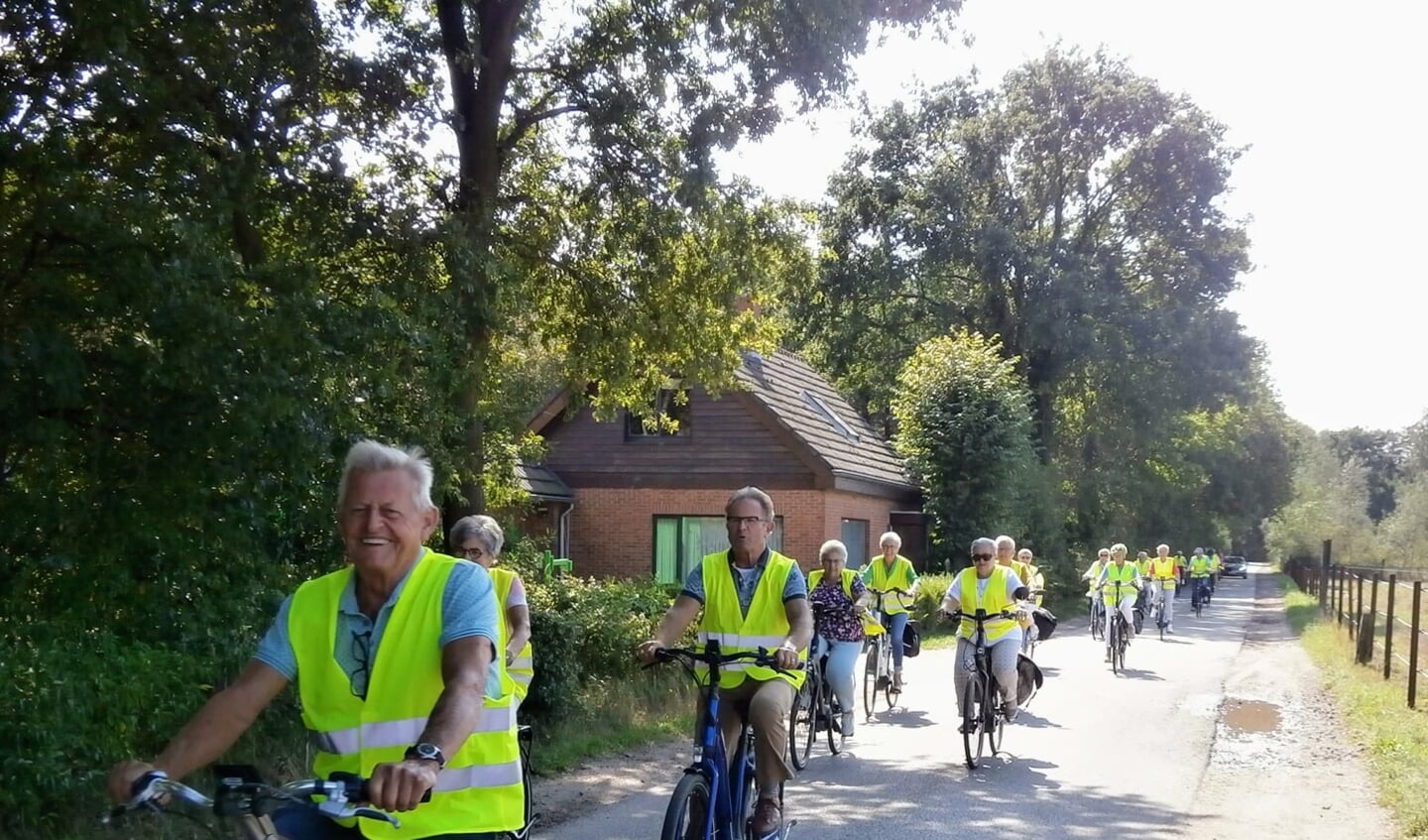 familie fietstocht met Brabantsbuffet
