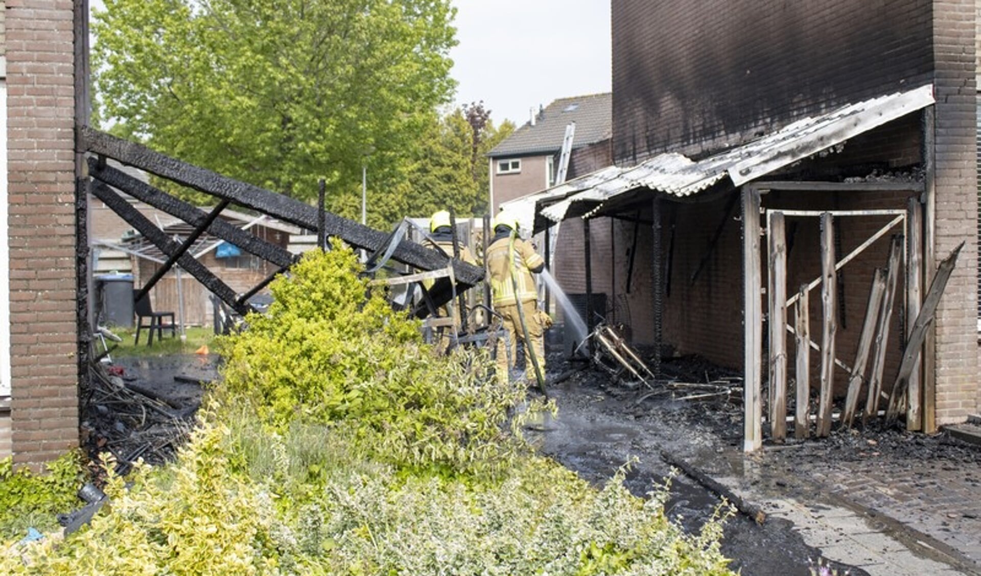 Bij een brand aan de Kastanjelaan in Heerle gingen twee schuurtjes verloren.  