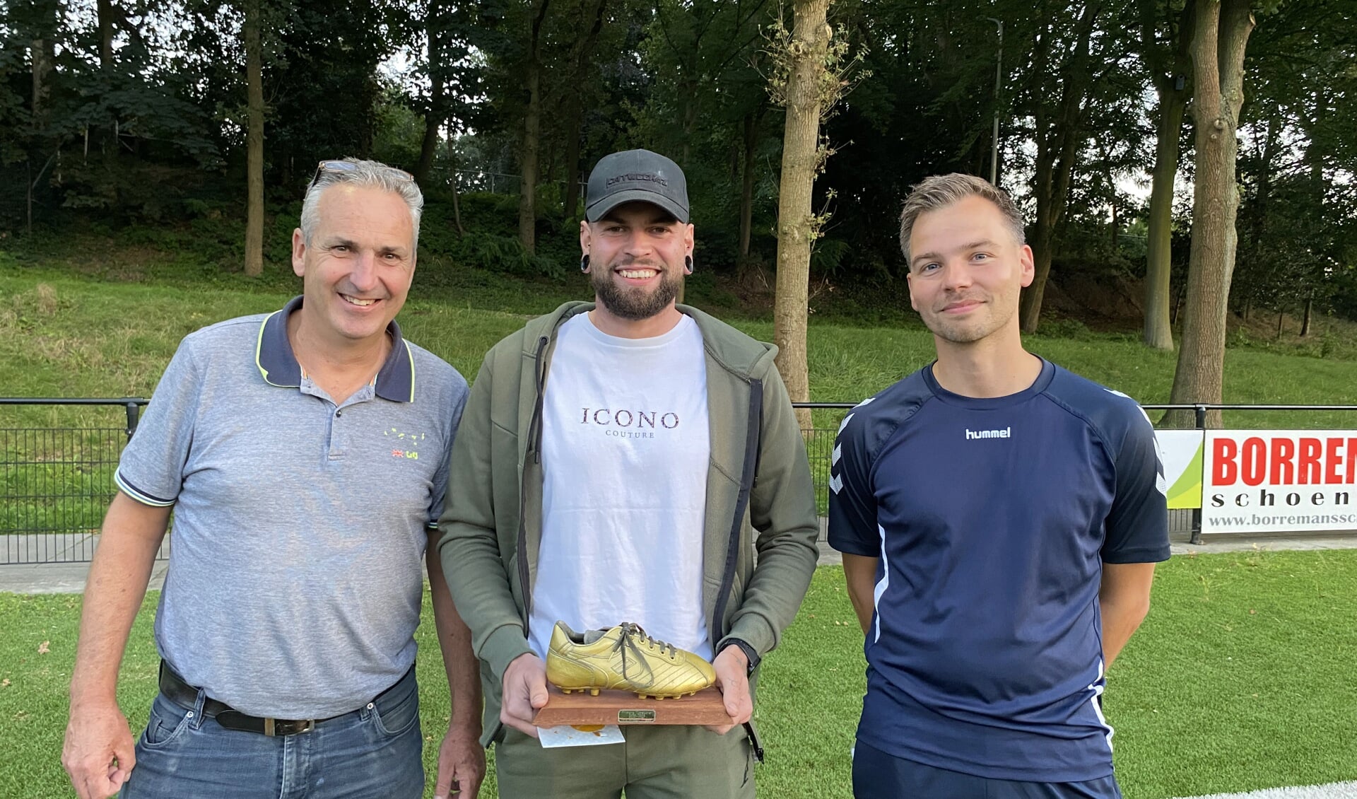 Primera Niels van Elzakker, Dante Verhaegen en Erwin van Schilt (ODIO-trainer)