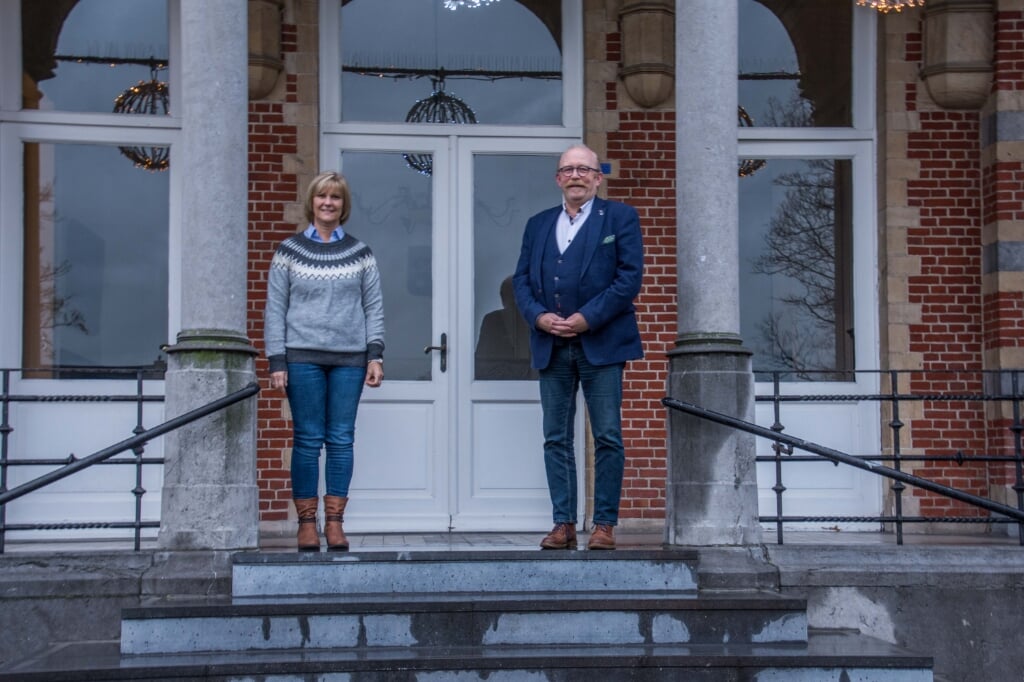 Schepen Veerle Nonneman en burgemeester Rik Frans van Stabroek.