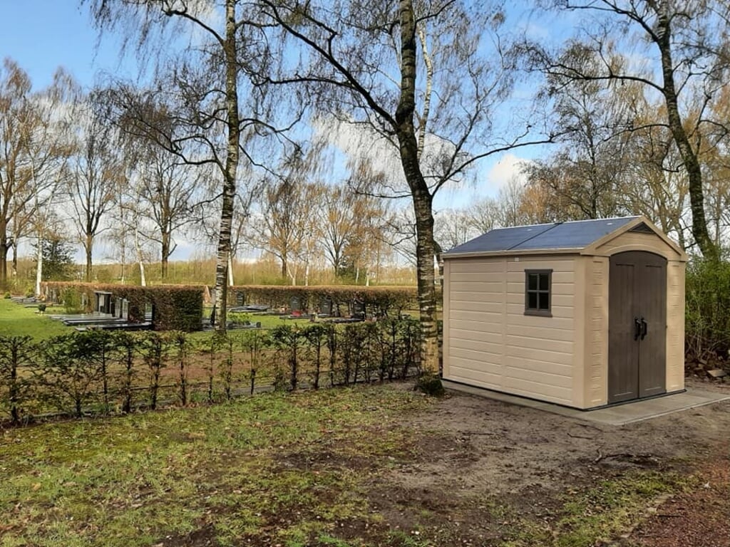 Het nieuwe tuinhuisje bij de algemene begraafplaats aan de Scheidreef in Hoogerheide. 