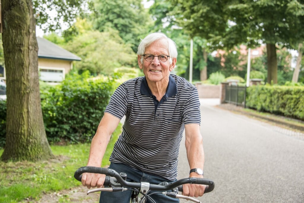Frein de Laet (82) fietst en wandelt nog elke dag en wil zelfs het hardlopen weer oppakken. 