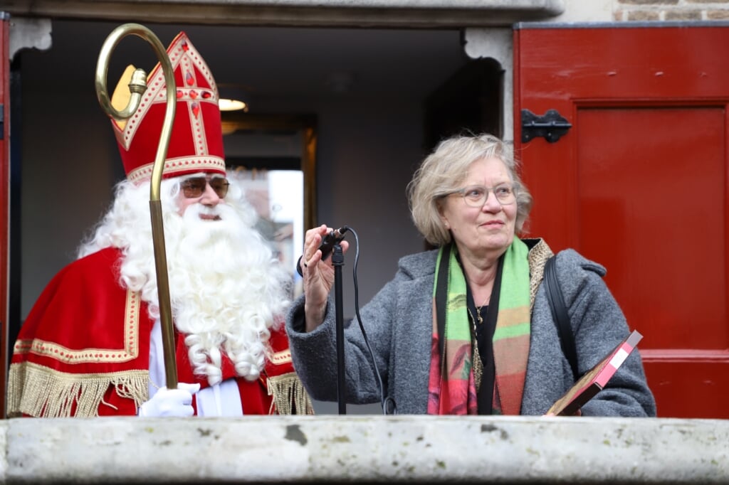 Hartelijke ontvangst Sint-Nicolaas in Halsteren