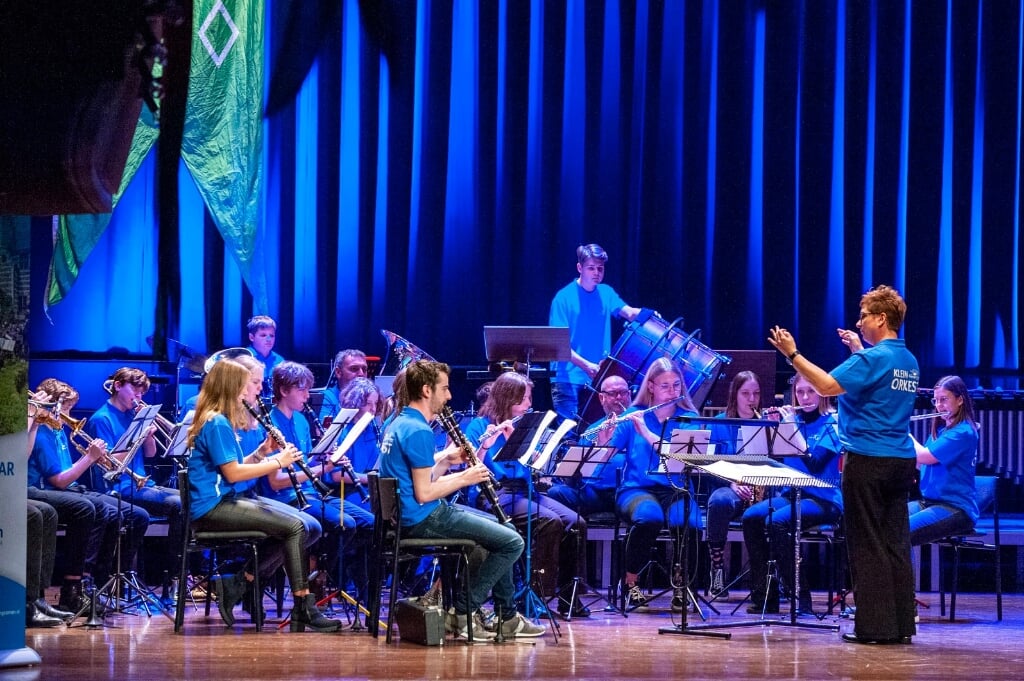 De jeugdorkesten van Harmonie Kolping's Zonen nemen het publiek mee op reis.