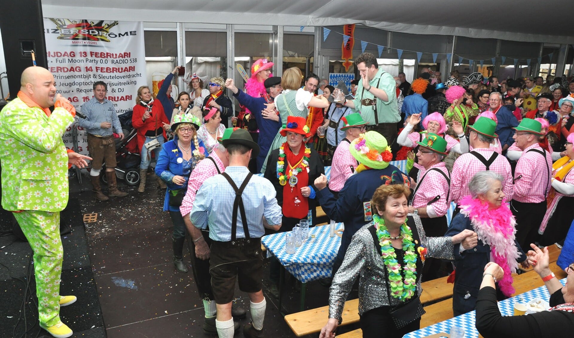 Dit jaar zijn er twee avonden Full Moon Party in Keizersdrôme op de Markt in Veghel (Foto: Ad van Dooren).