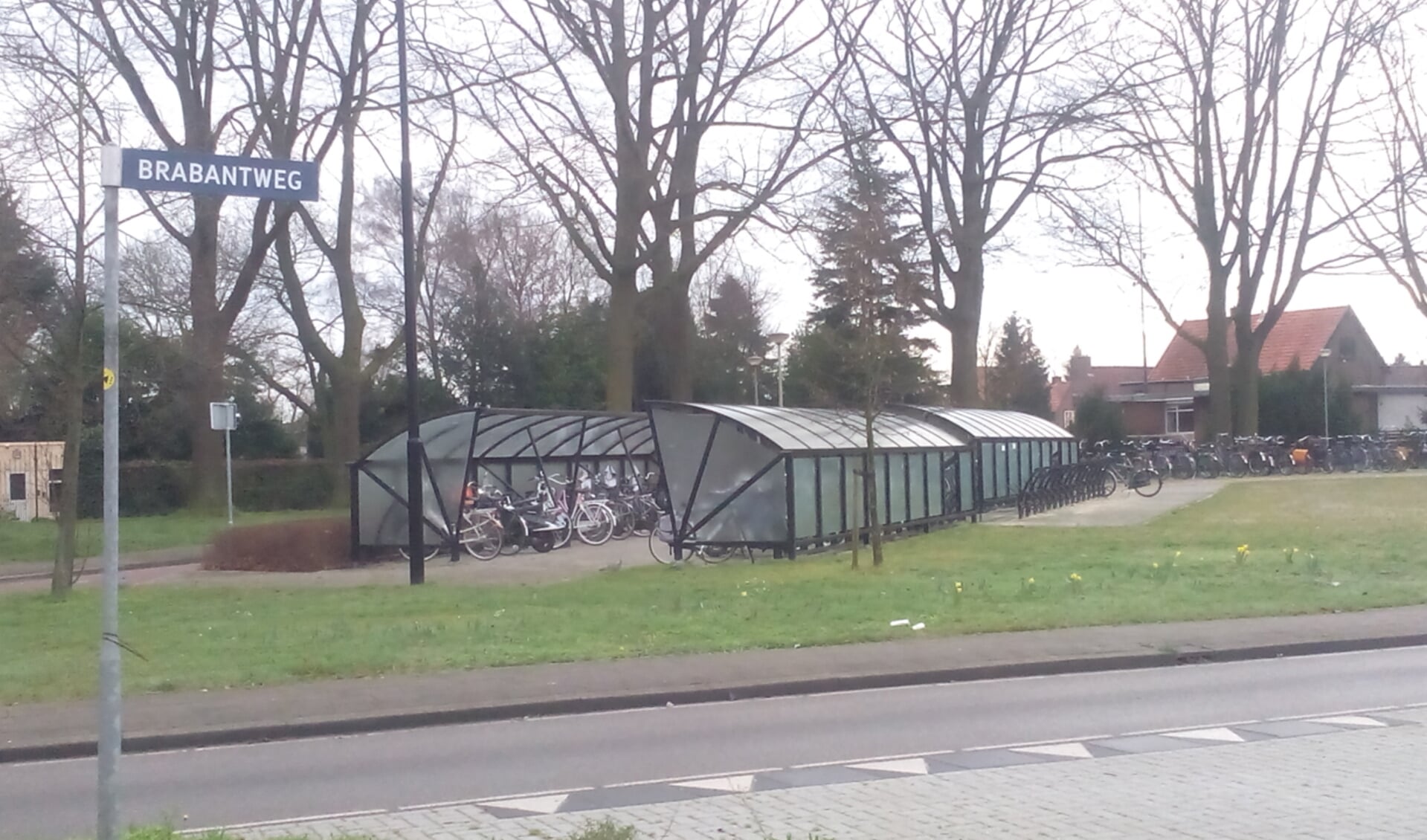 Het busstation in Gennep wordt een OV-knooppunt. (foto: Jos Gröniger)