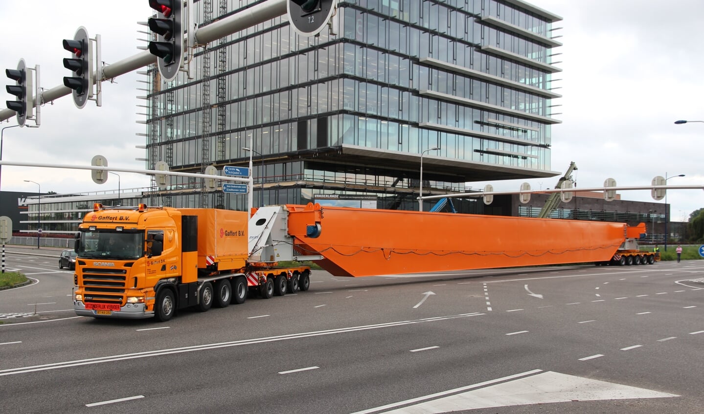 Het transport op weg naar Rotterdam.