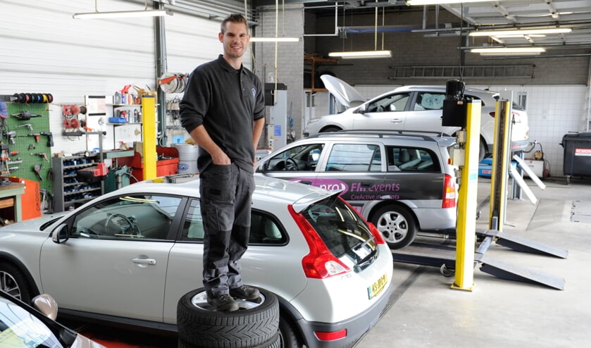 Jeroen Looijen is op industrieterrein Valendries in Boxmeer zijn garagebedrijf gestart. (foto: Ingrid Driessen)