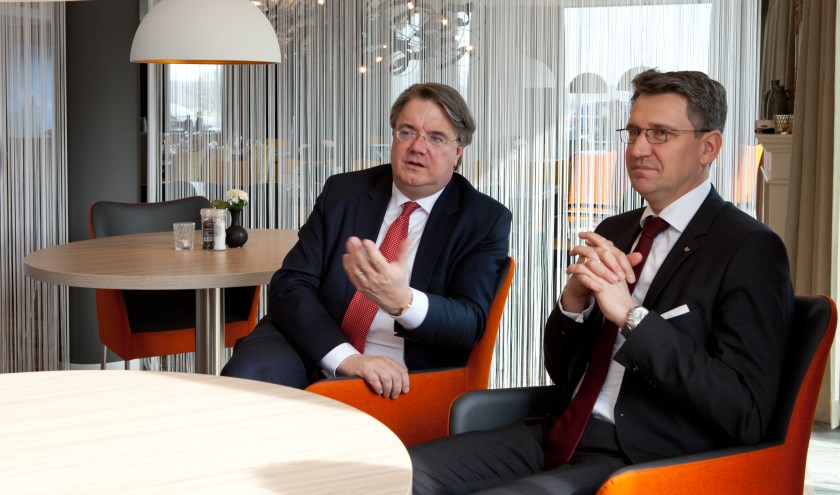 CdK Wim van de Donk bezocht eerder dit jaar Cuijk; rechts: Wim Hillenaar.