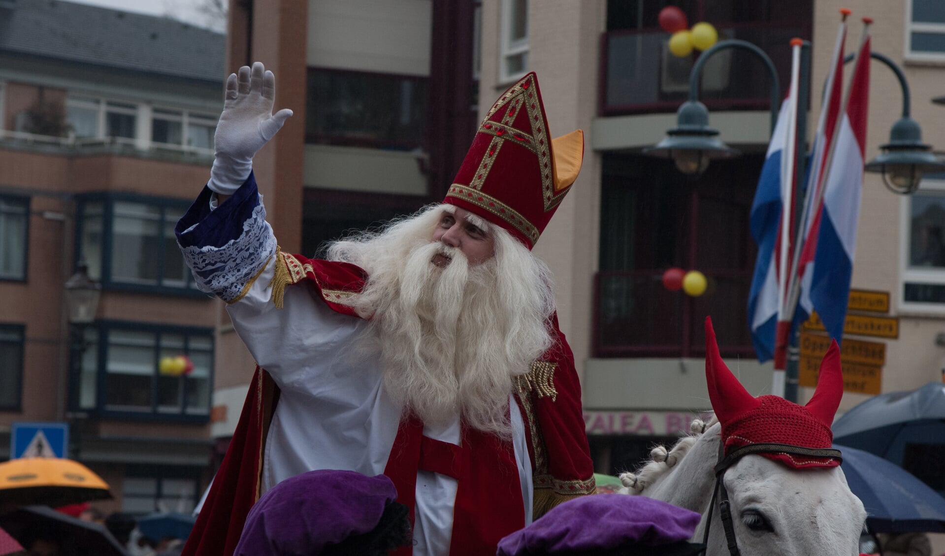 De sinterklaasintochten of -optochten zijn in de regio Noord-Limburg niet toegestaan 