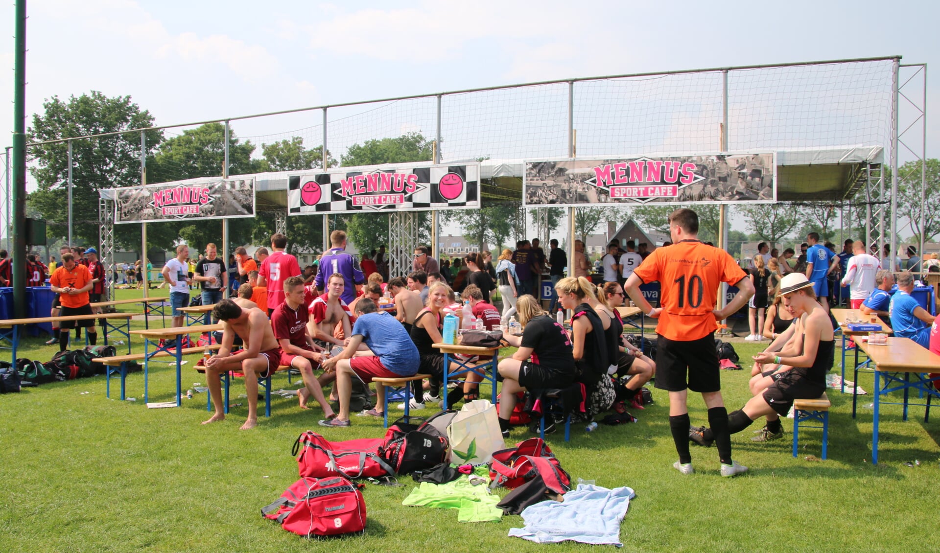 Voetbal blijft centraal staan bij Toernooi Mennus.