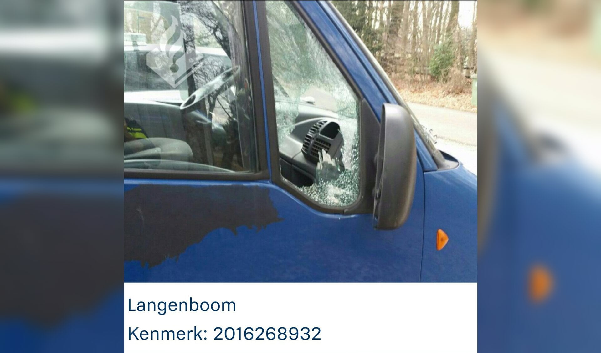 Auto vernield in Langenboom; politie zoekt getuigen. (foto: Politie Mill & Sint Hubert)
