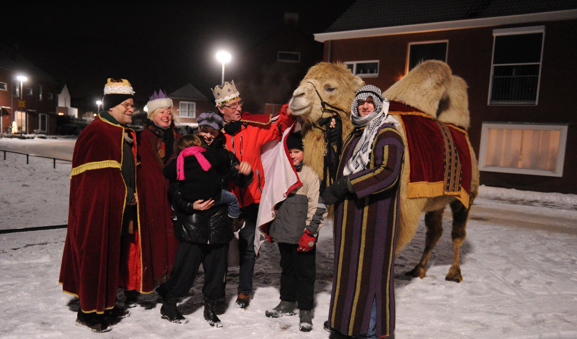 De 'Levende Kersttocht' is inmiddels een goede traditie in Gennep. (archieffoto: De Maas Driehoek)