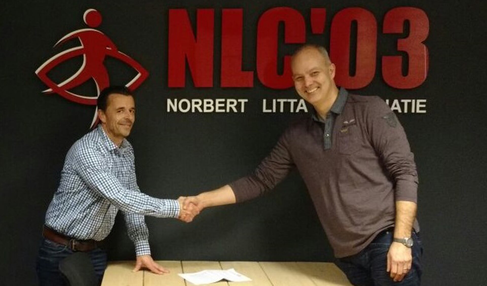 René van der Putten (links) nieuwe hoofdtrainer NLC'03.