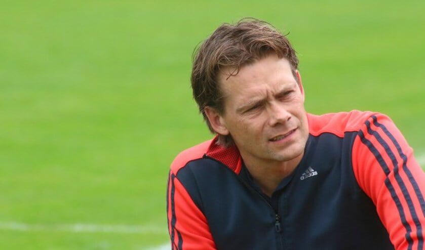 <p>Tom Wollenberg gaat na de zomer aan de slag als trainer van VV Sambeek.</p>  