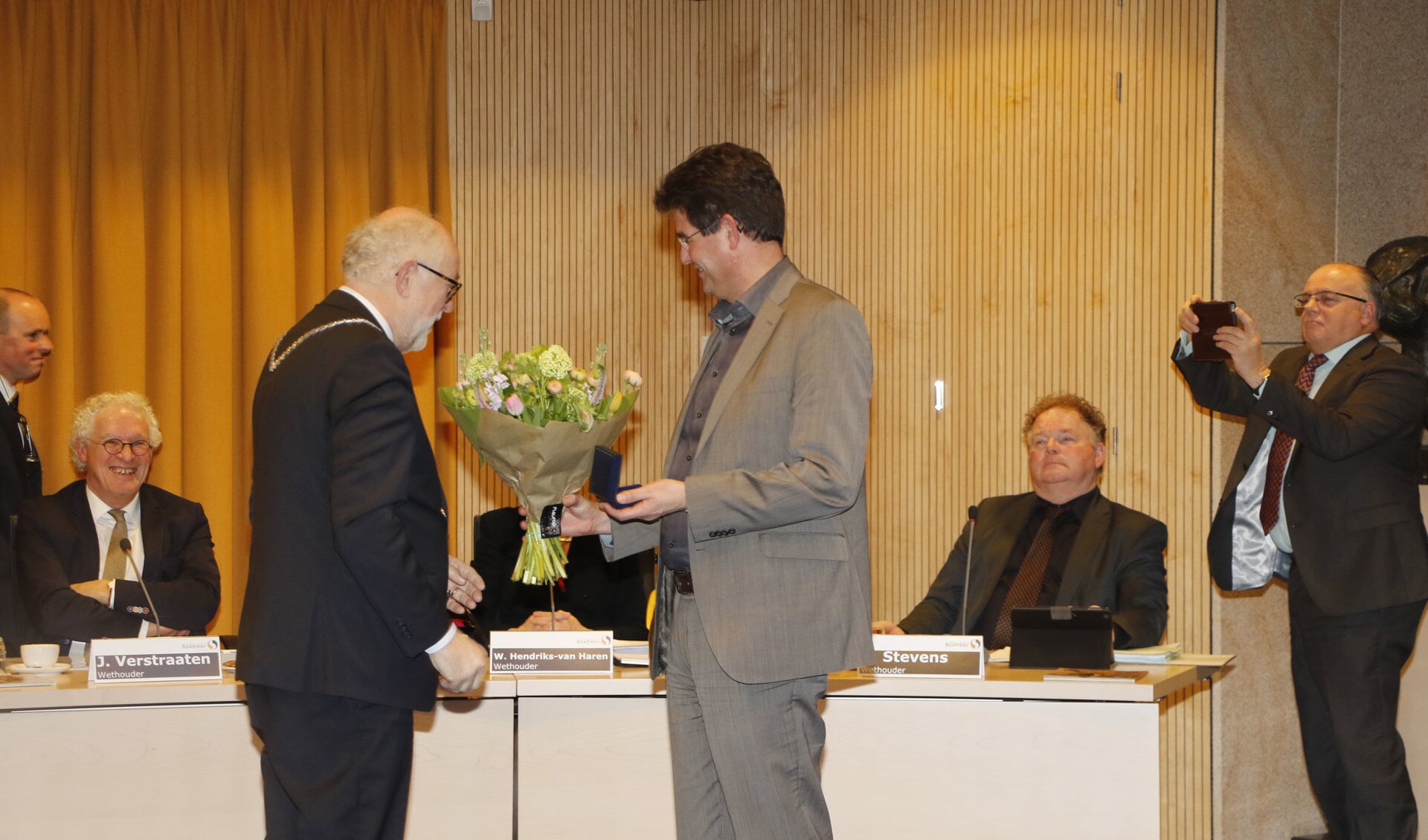 Maarten Wiggers de Vries nam afscheid van de Boxmeerse politiek. (foto: Bas Delhij)