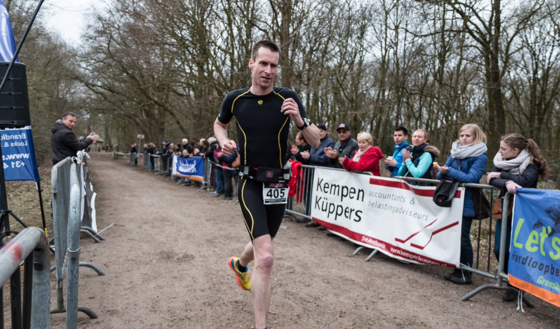 Edwin de Neijs won zondag de halve marathon in Sint Anthonis.
