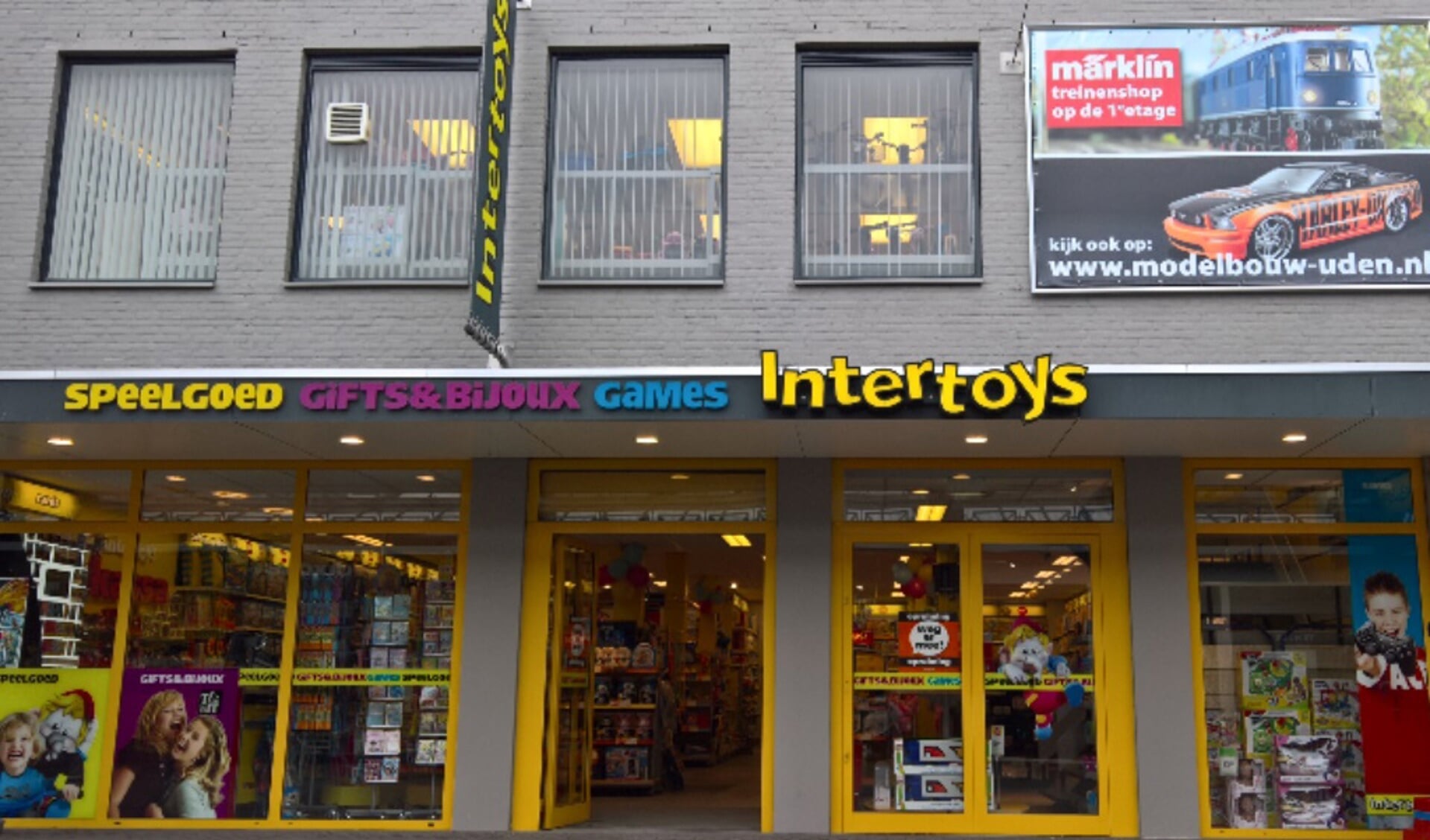 Speelgoedwinkel in Uden bestaat vijfig jaar.