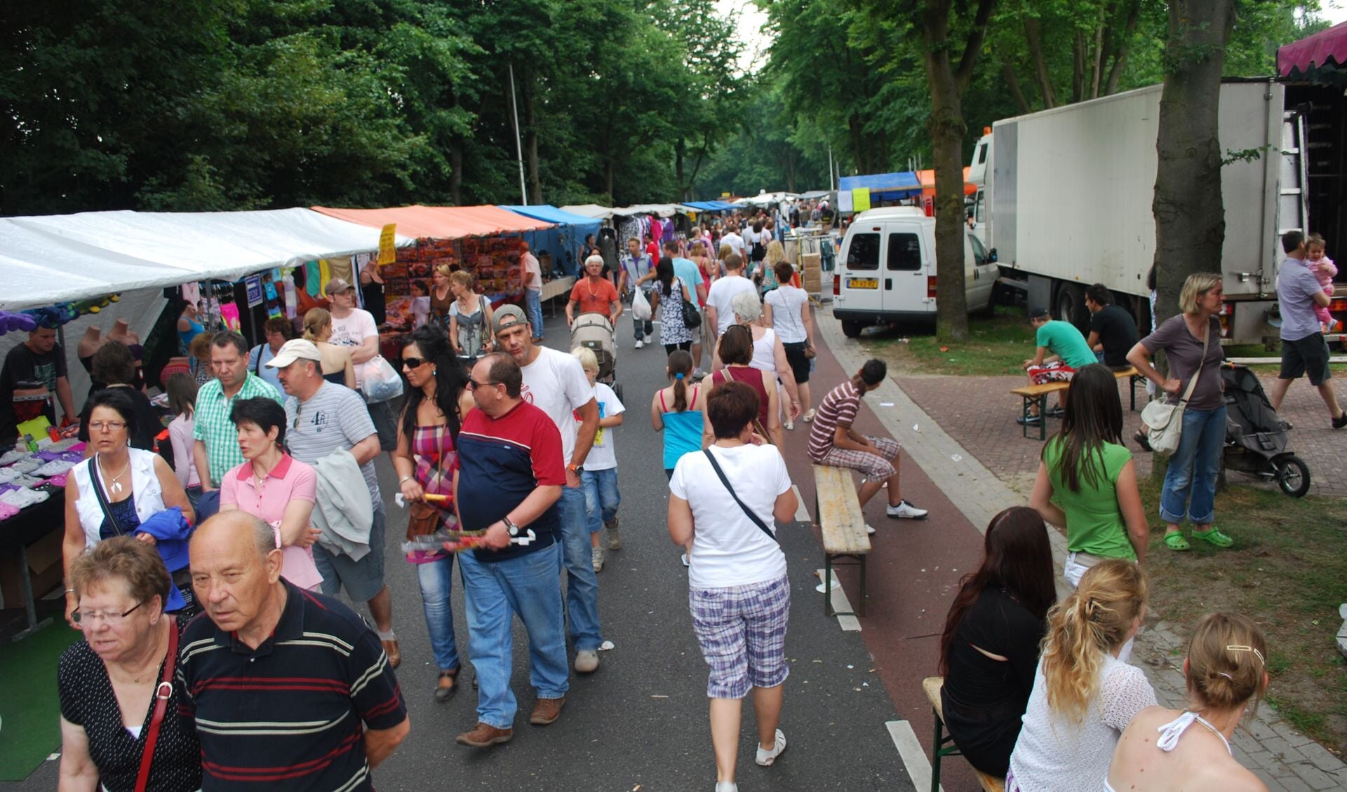 Jaarmarkt (oftewel Strassenparty) op zondag 5 juni bij Siebengewald en Hülm.