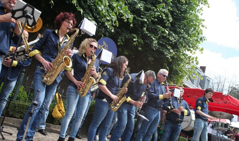 Volop muziek tijdens Zijtaart Bied Meer (Foto's Peter Kuijpers)