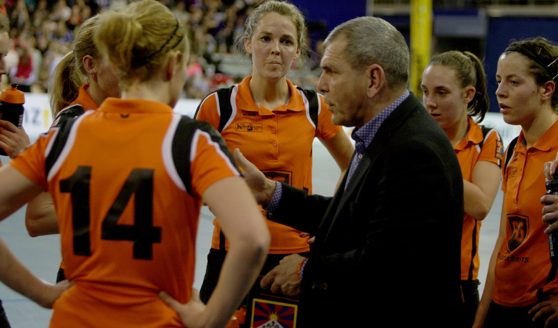 Na de wedstrijd werd coach en trainer Jacques Kop Jansen nog in het zonnetje.