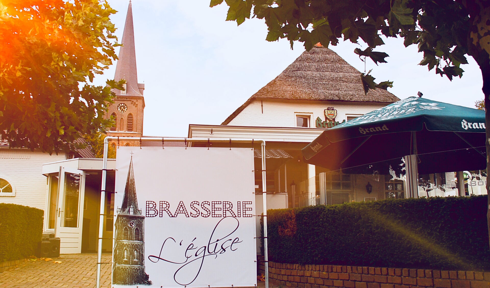 Brasserie L' église & Feesterij 't Vunderke.
