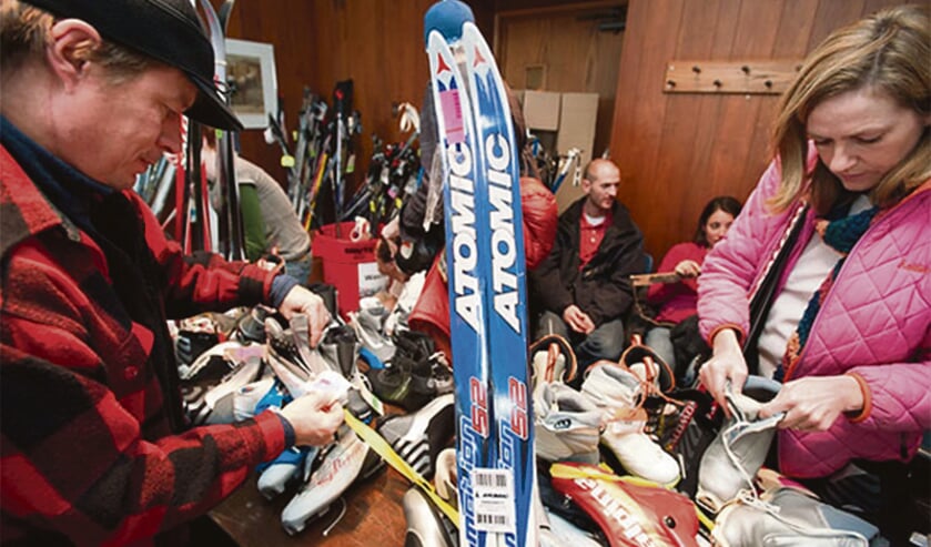  "Mensen die voordelig 'inkopen' willen doen voor hun wintersport, moeten even binnen komen lopen."  