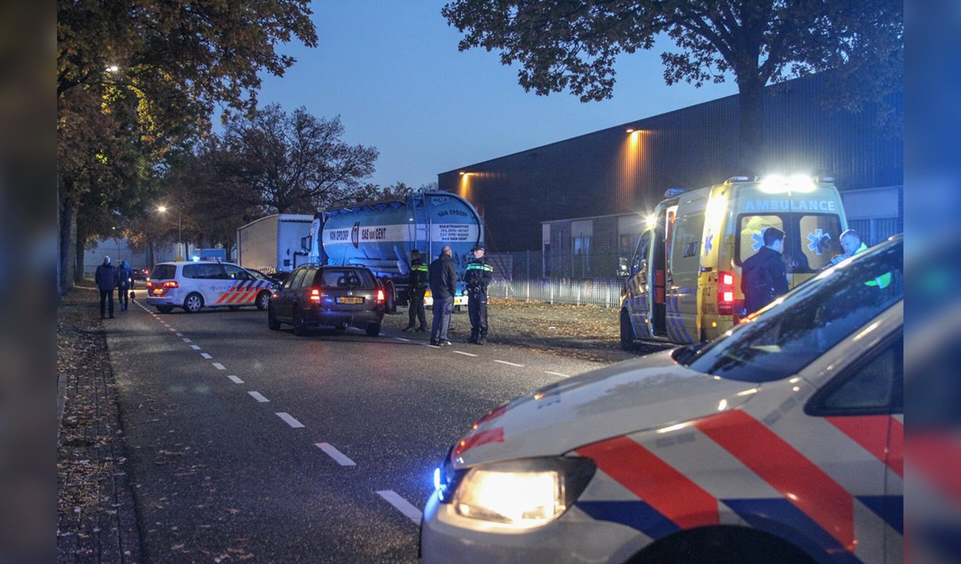 Ongeval in de Rijnstraat. (Foto: Maickel Keijzers / Hendriks Multimedia 