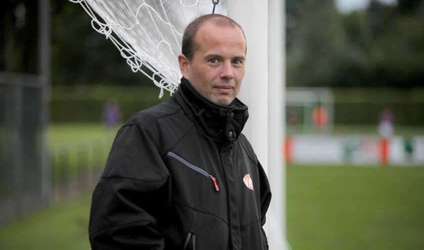 Jordy van Boxtel ook volgend seizoen trainer van VOW