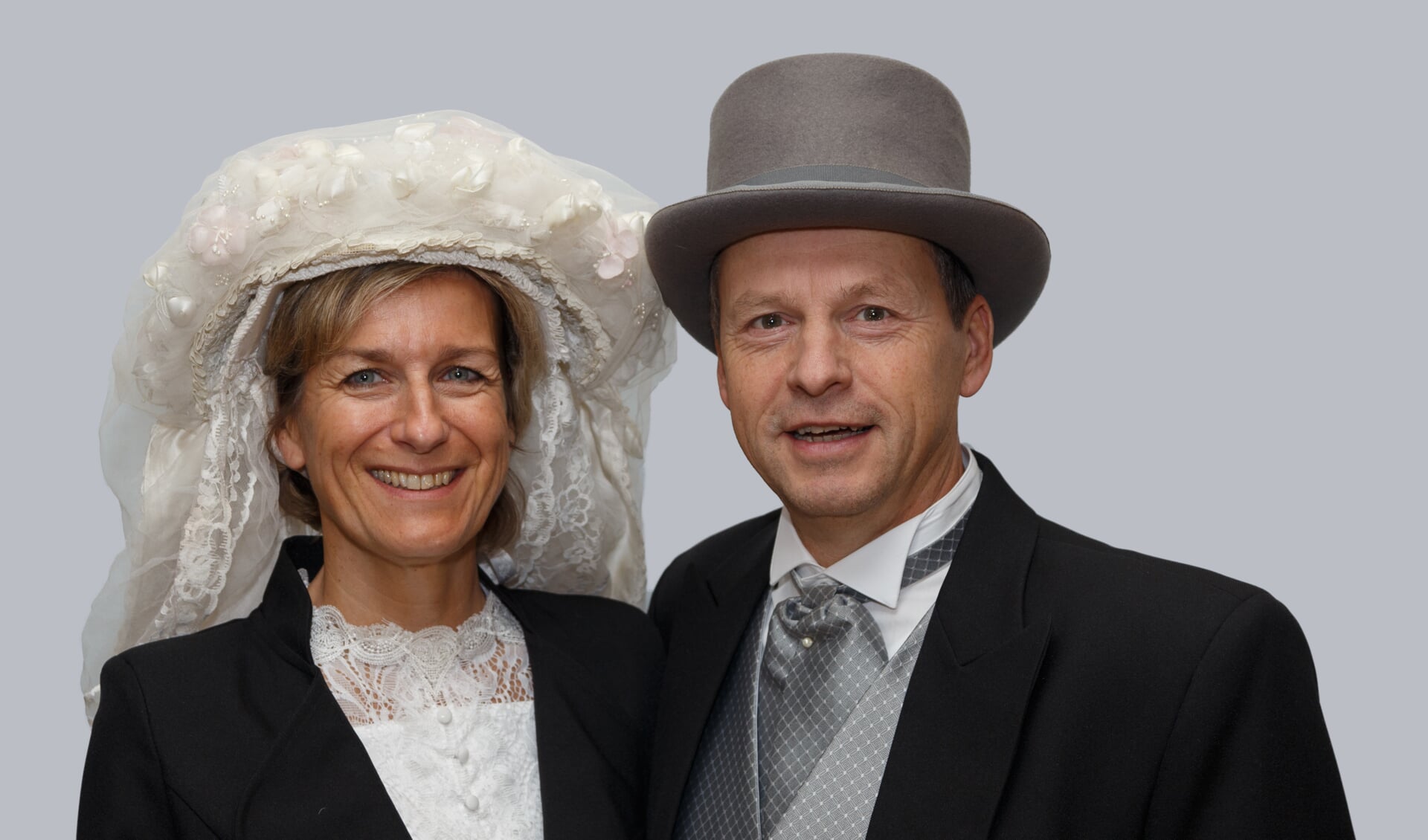Rinio en Jacqueline van de Ven zijn het nieuwe boerenbruidspaar van CV De Schaopenwaesers